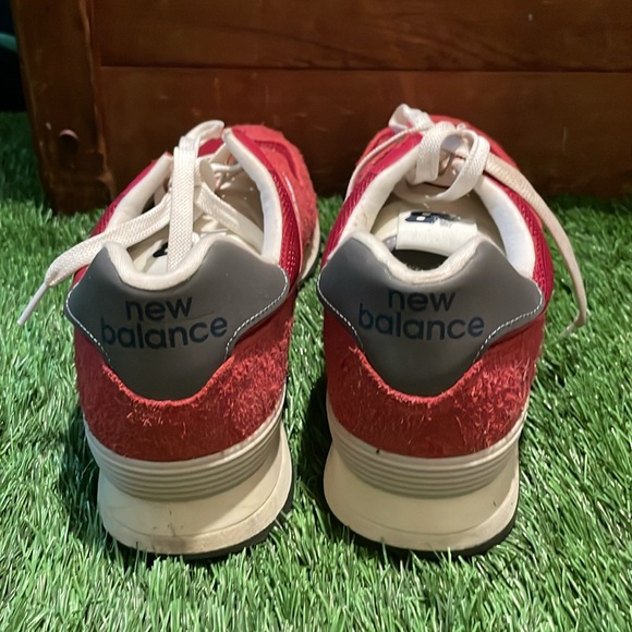 Red new balance tennis 574 size 11 - Picture 4 of 5